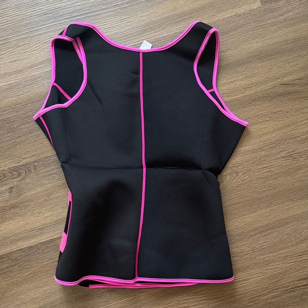 NWT Women’s Black and Pink Sweat Vest with Waist Trainer - Picture 6 of 6